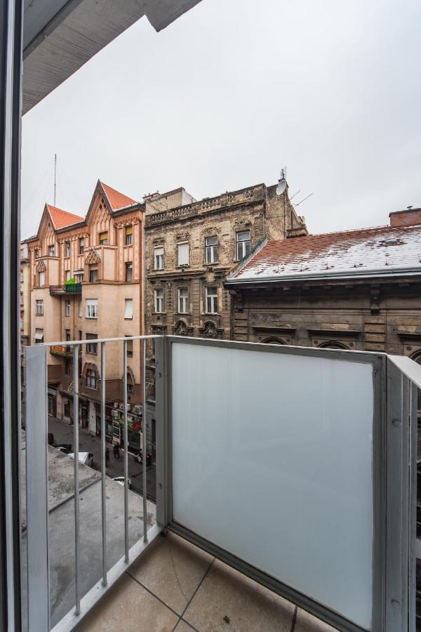 Akacfa 413 1 Bedroom Aircon Center Apartment Budapest Exterior photo
